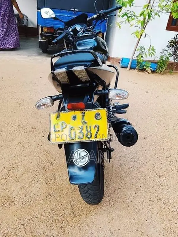 Bajaj Pulsar 150 2010
