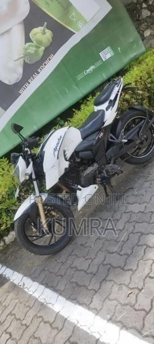 TVS Apache RTR 200 2017