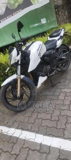 TVS Apache RTR 200 2017