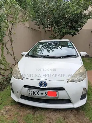 Toyota Aqua 2013