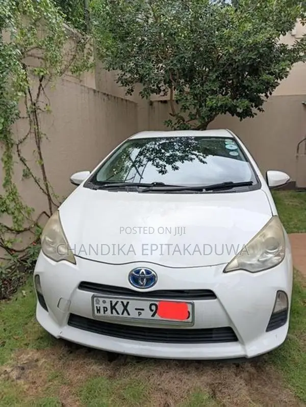 Toyota Aqua 2013