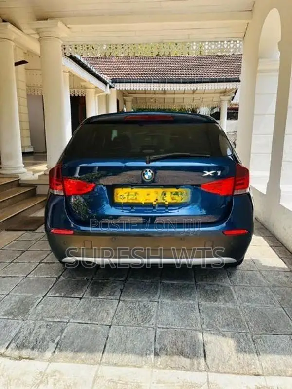 BMW X1 2011