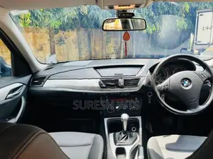 BMW X1 2011
