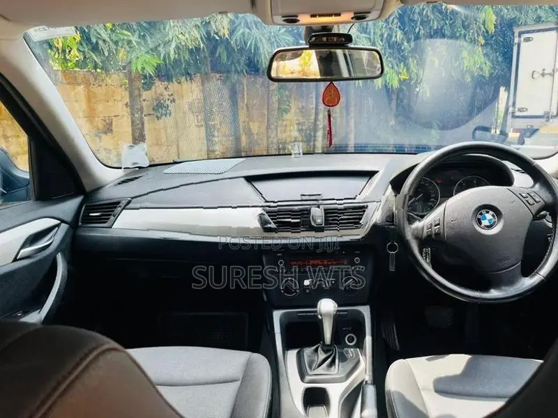 BMW X1 2011