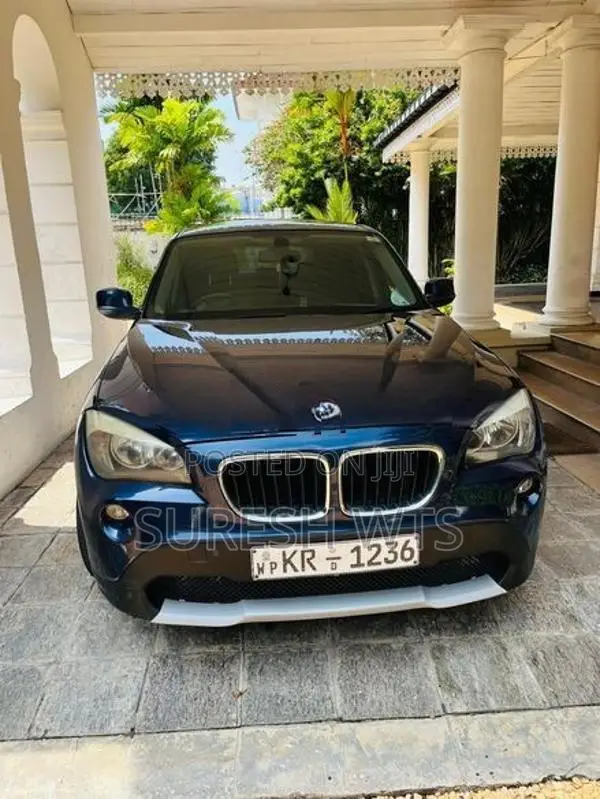 BMW X1 2011