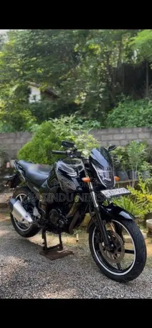 Yamaha FZS V1 2012