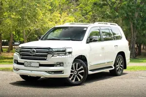 Toyota Land Cruiser V8 ZX 2017