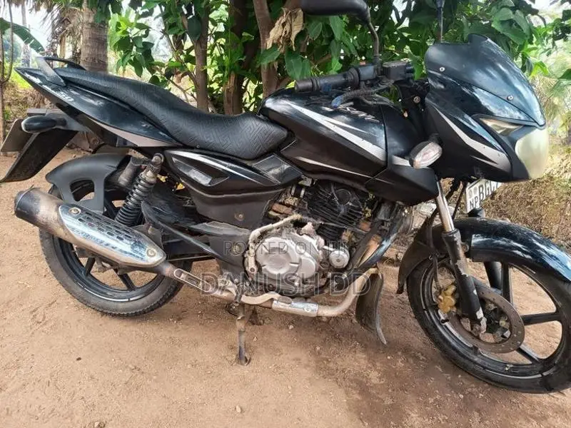 Bajaj Pulsar 150 2017