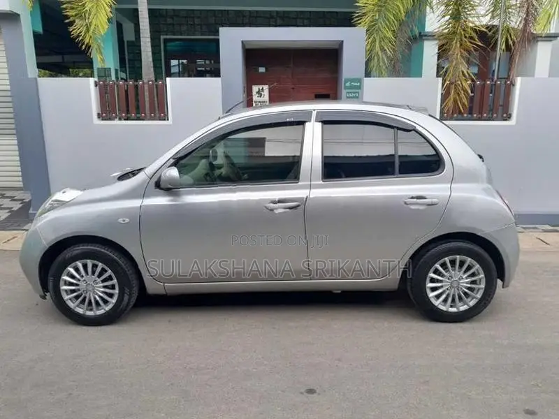 Nissan March 2007