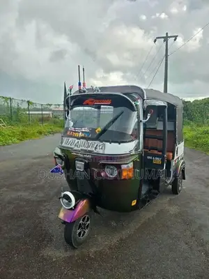Bajaj RE 2012