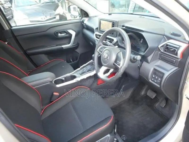 Toyota Raize Hybrid G 2024