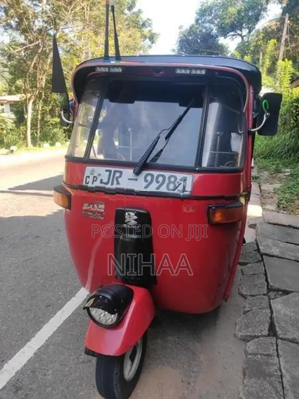 Bajaj RE 2004