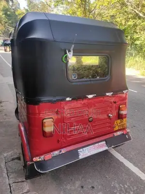 Bajaj RE 2004