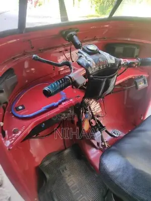 Bajaj RE 2004
