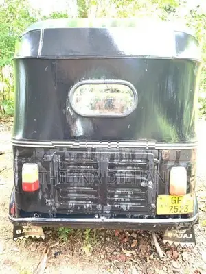 Bajaj RE 2016