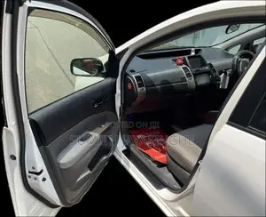Toyota Prius 2012