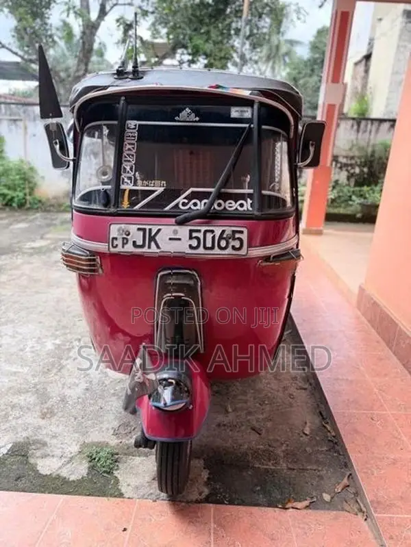 Bajaj RE 2005