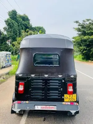 Bajaj RE 2011