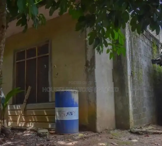 42 Perch Property With Half-Built House – Rambukkana
