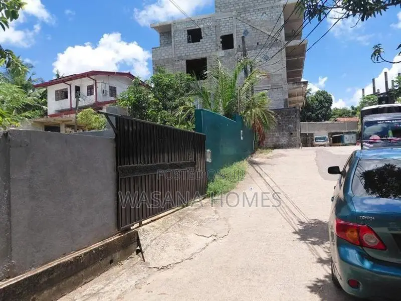 Beautiful Land for Sale Koswatta