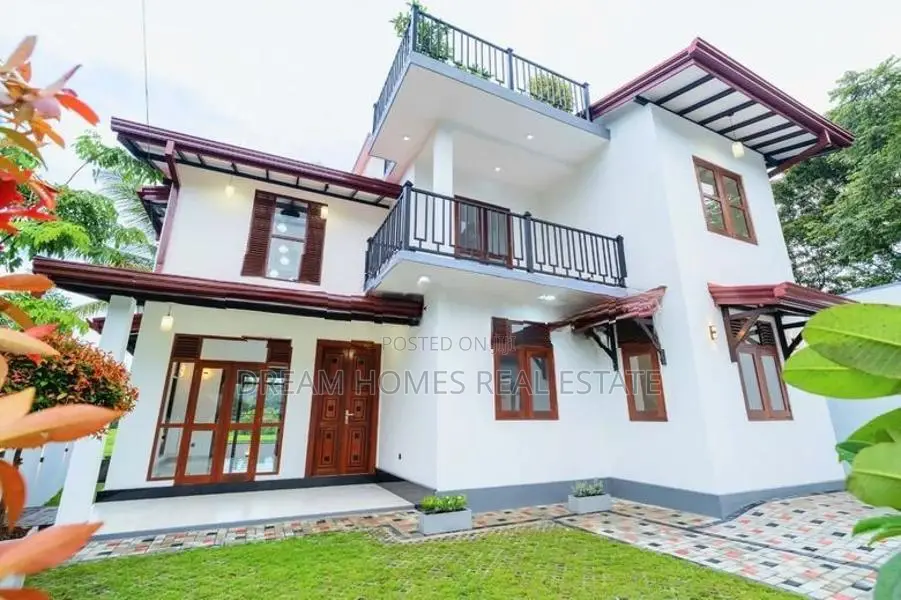 Owner-Built Luxury Resort-Style Home for Sale – Homagama