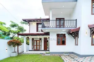 Owner-Built Luxury Resort-Style Home for Sale – Homagama
