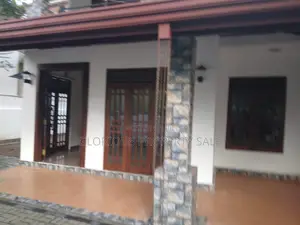 3bdrm House in Kadawatha for sale