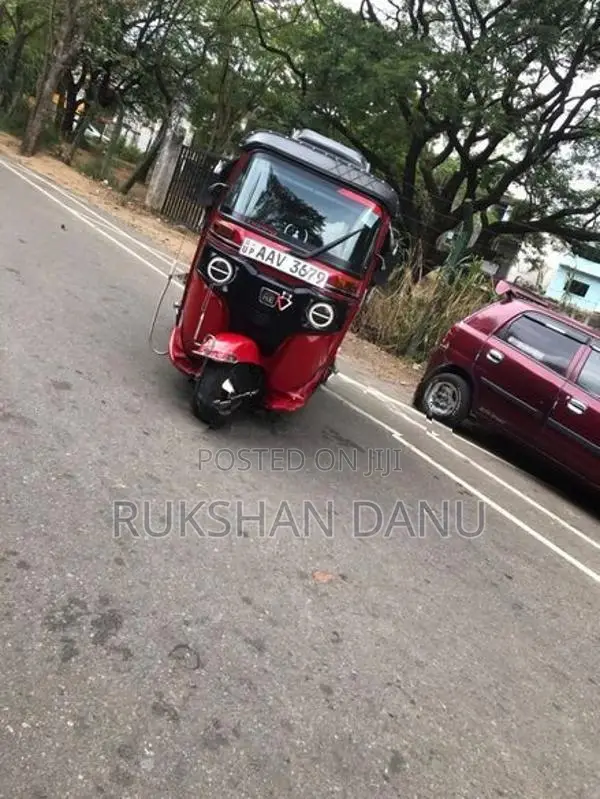 Bajaj RE 2014
