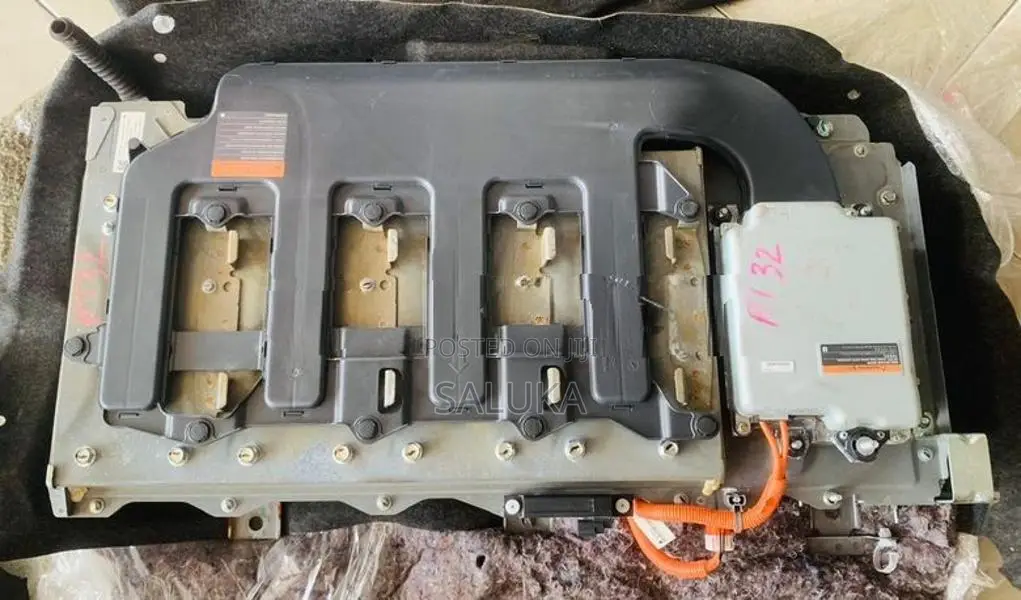 Nissan HT32 X-Trail Hybrid Battery