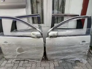 Toyota Ist NCP60 Door Set with Side Mirrors