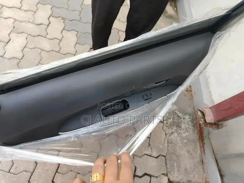 Toyota Ist NCP60 Door Set with Side Mirrors