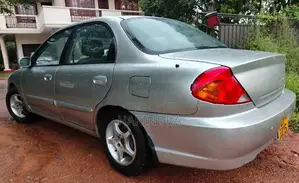 Kia Spectra 2001