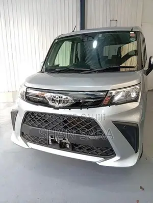 Toyota Roomy X 2023