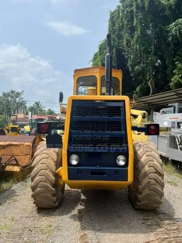 Komatsu 510 -3 Loader