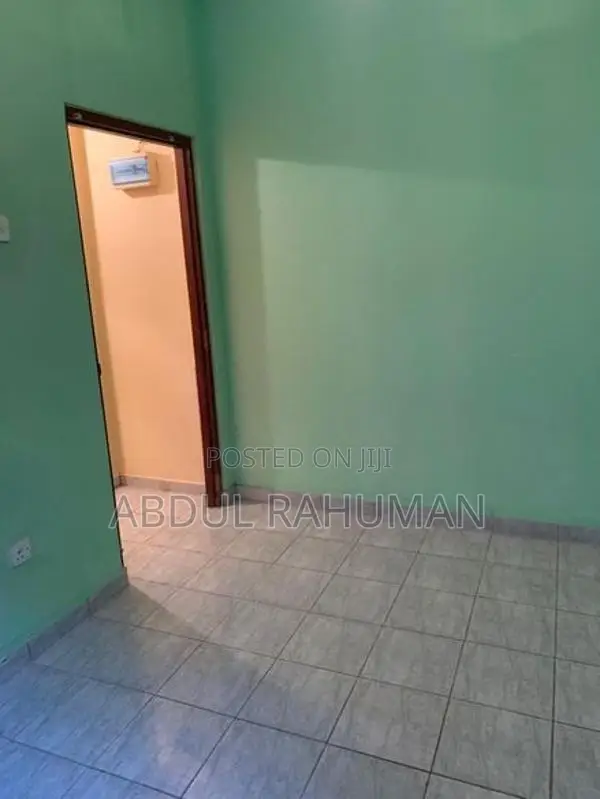 Semi Tile Single House Colombo 15