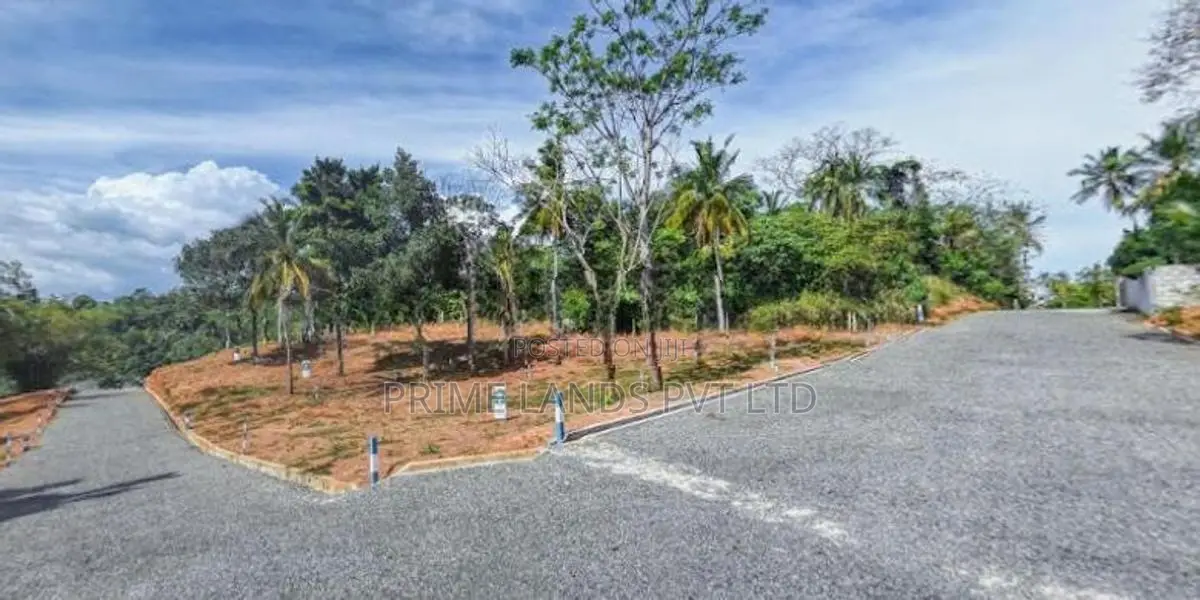 Lands for sale in Matara