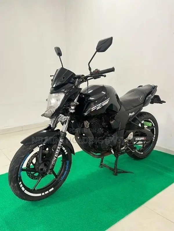 Yamaha FZS V1 2011