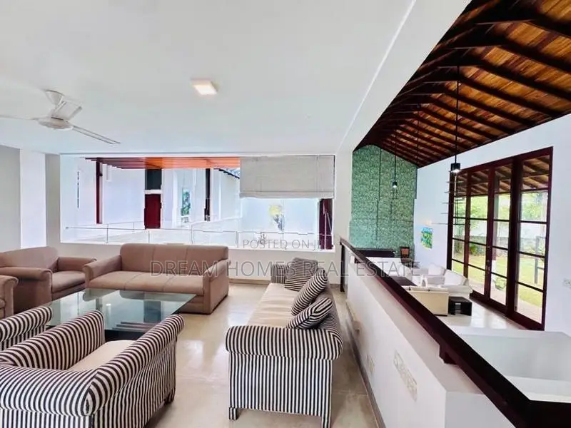 Luxury House for Sale in Subuthipura, Battaramulla