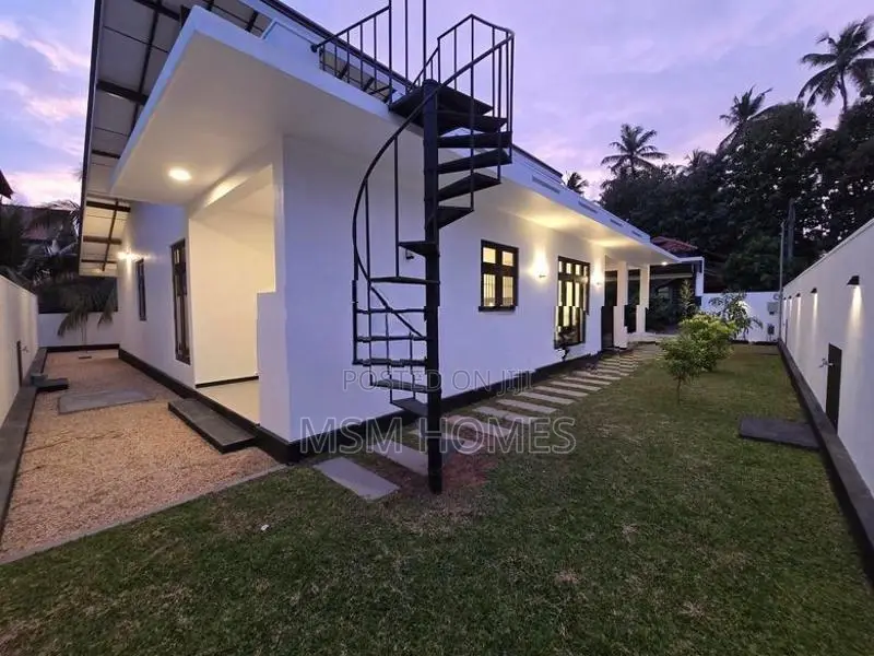 AA Brand New House For Sale in Negombo