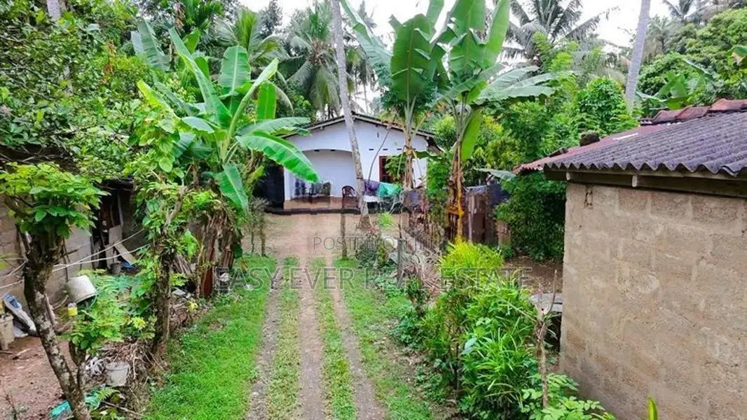 House for sale in Hanwella