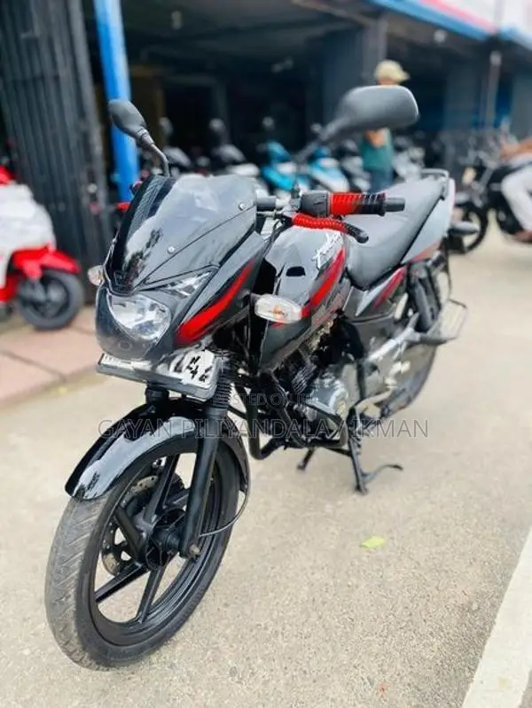 Bajaj Pulsar 150 2017