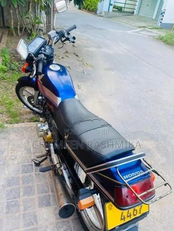 Honda CB 125 T Deluxe 2003