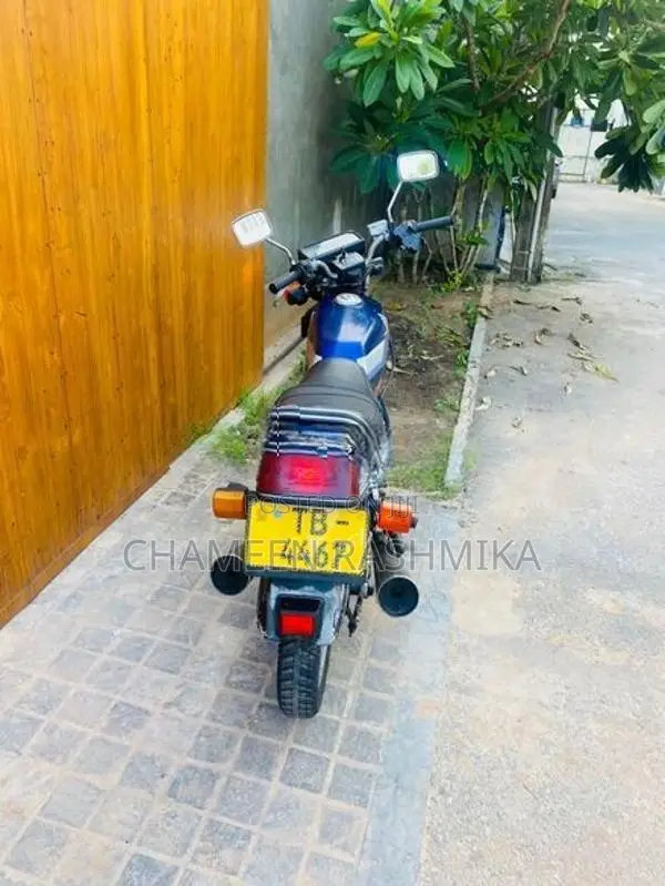 Honda CB 125 T Deluxe 2003