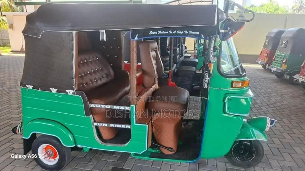 Bajaj RE 4 Stroke 2015