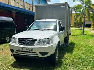 Tata Xenon 2014