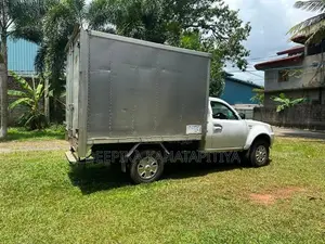 Tata Xenon 2014