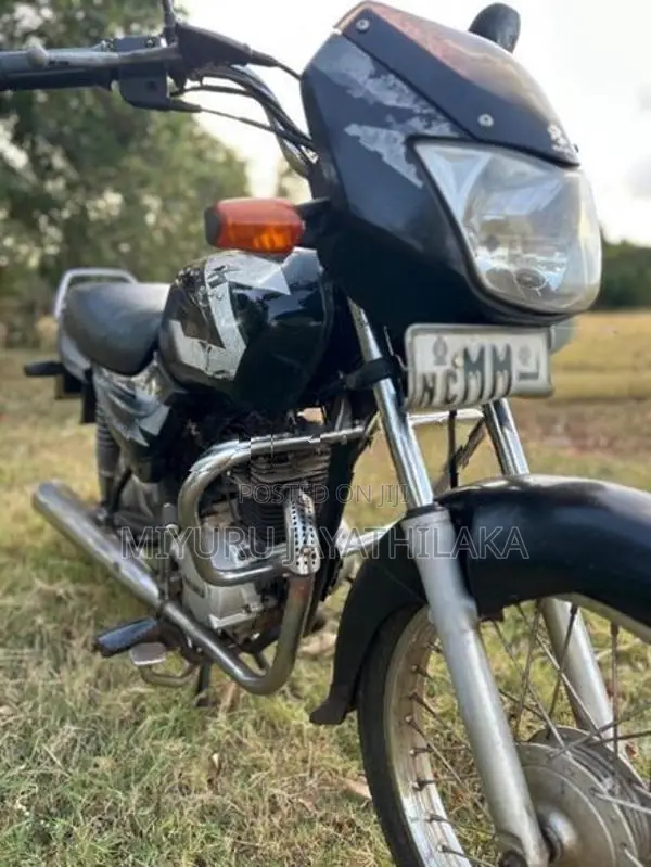 Bajaj CT100 2005