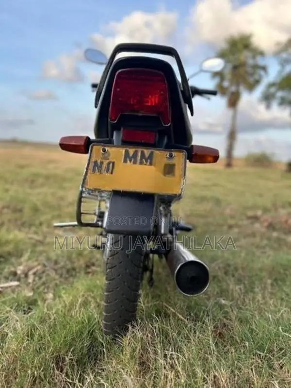 Bajaj CT100 2005