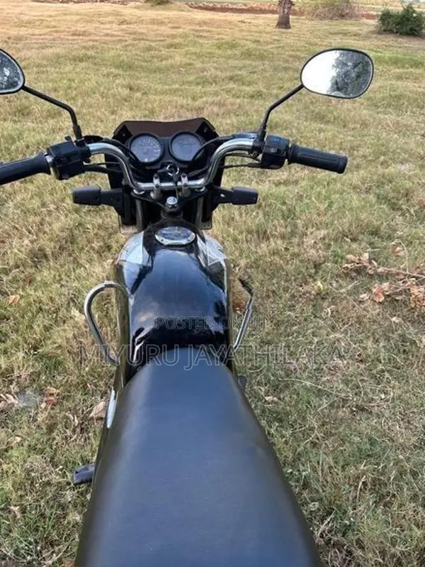 Bajaj CT100 2005