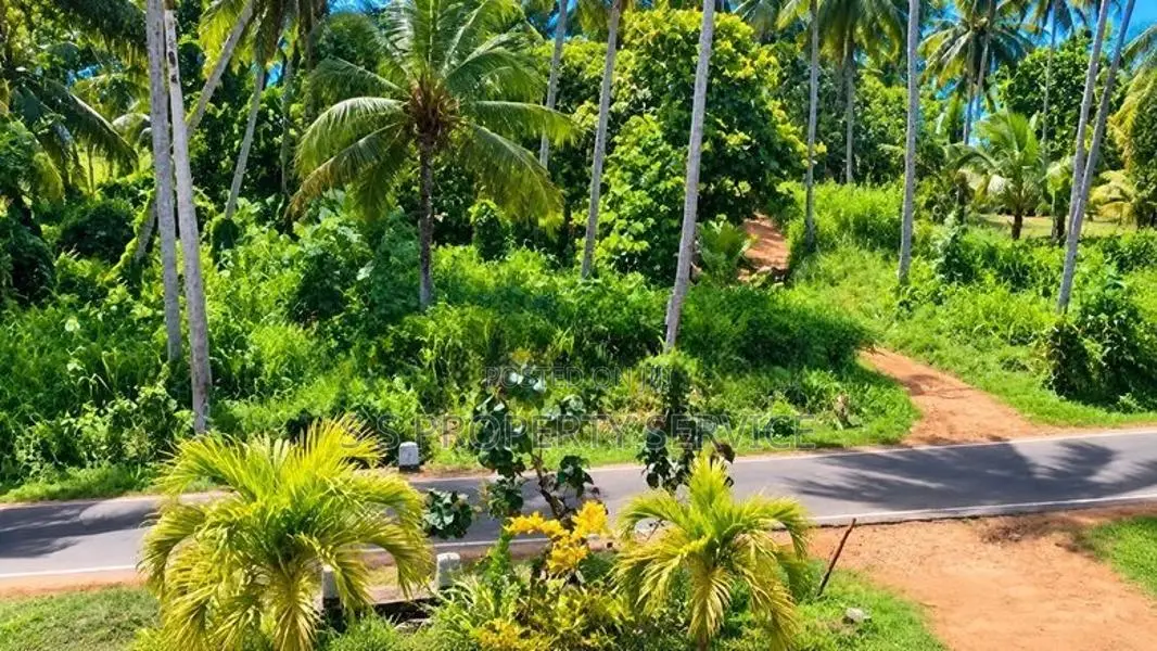 Bingiriya – Two-Story House with A 75-Perches Land for Sale (SSPH-451)